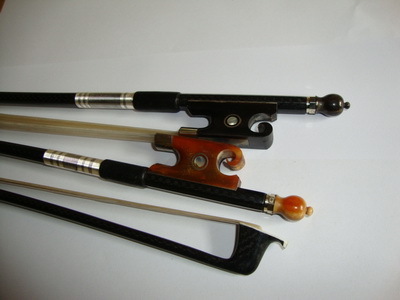 【小題碳千維琴弓 花格紋 高檔馬尾 【白 紅 黑】牛角尾庫】價(jià)格,廠家,圖片,樂器配件,趙濤-